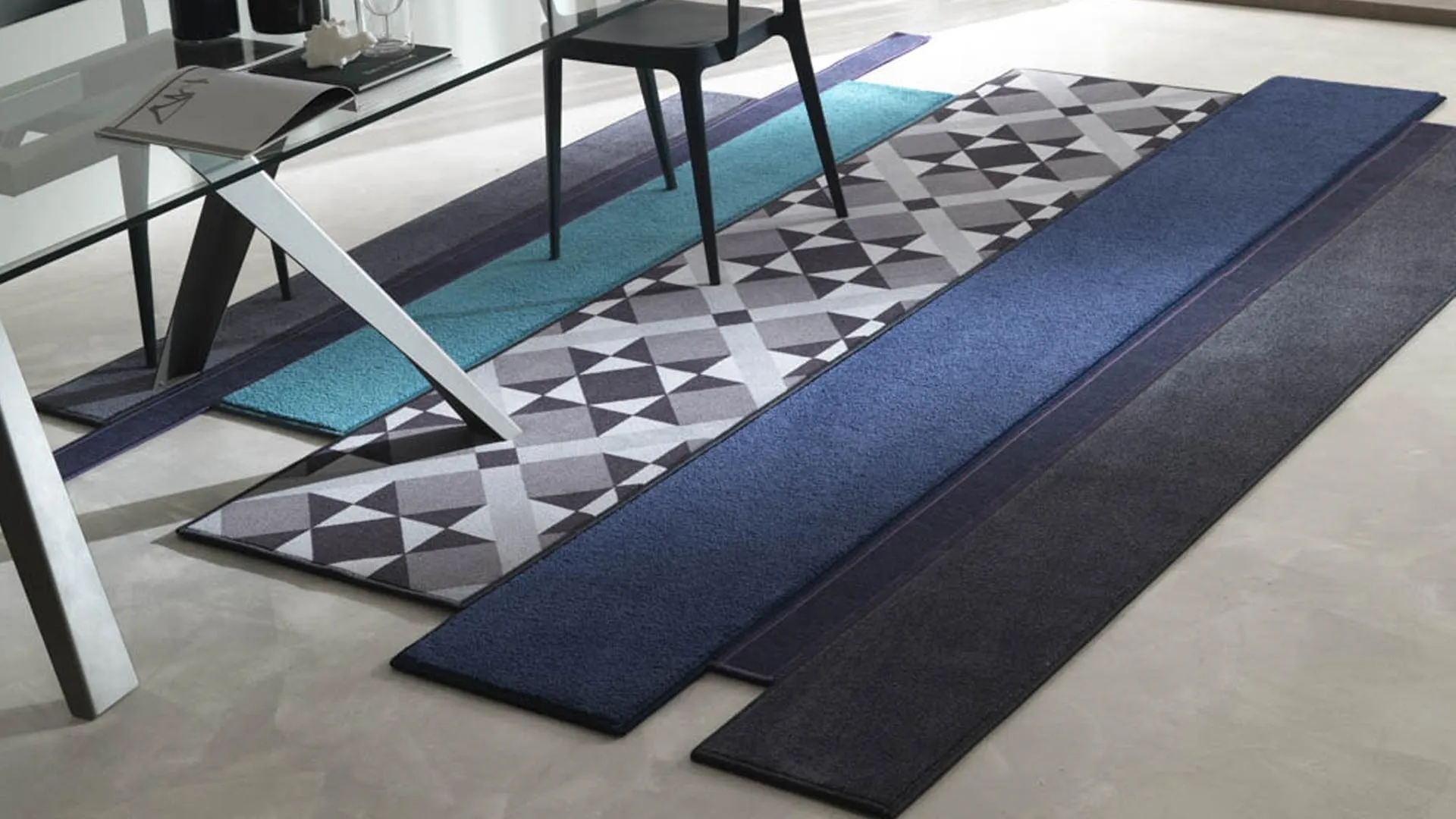 Tappeto a strisce con lunghezze diverse Portobello di Besana Moquette