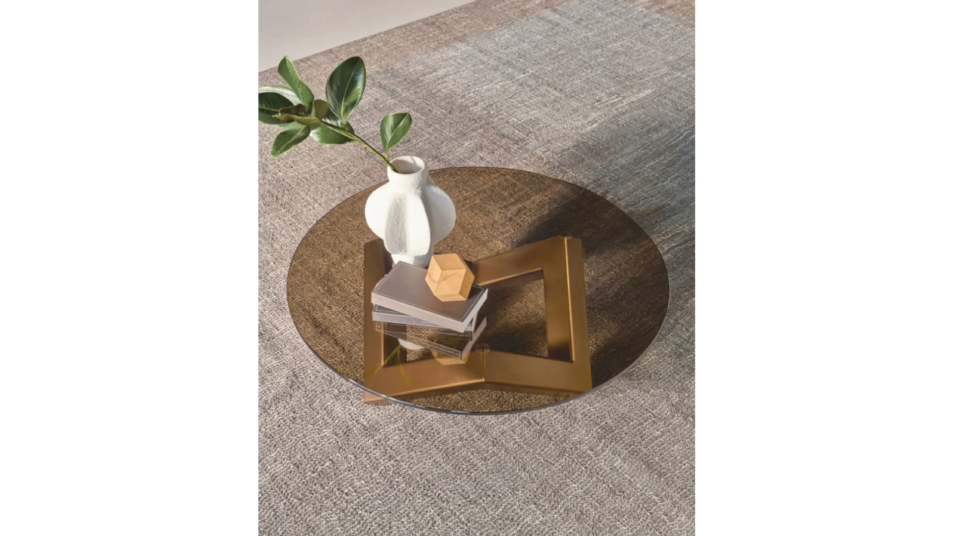 Tavolino Zen New con top in cristallo di Riflessi