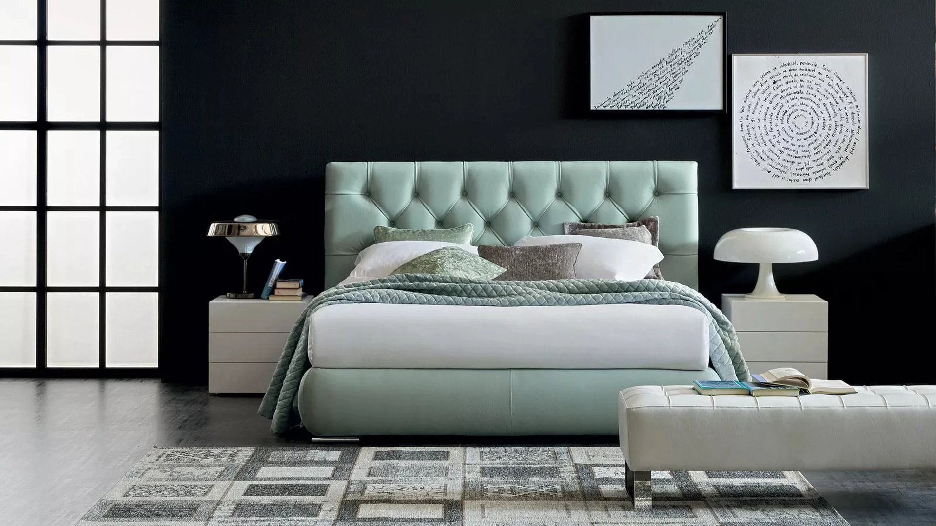 Letto in pelle Jubilee con box contenitore di Oggioni