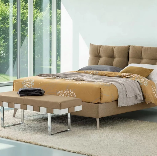 Letto in tessuto imbottito Loren con contenitore di Oggioni