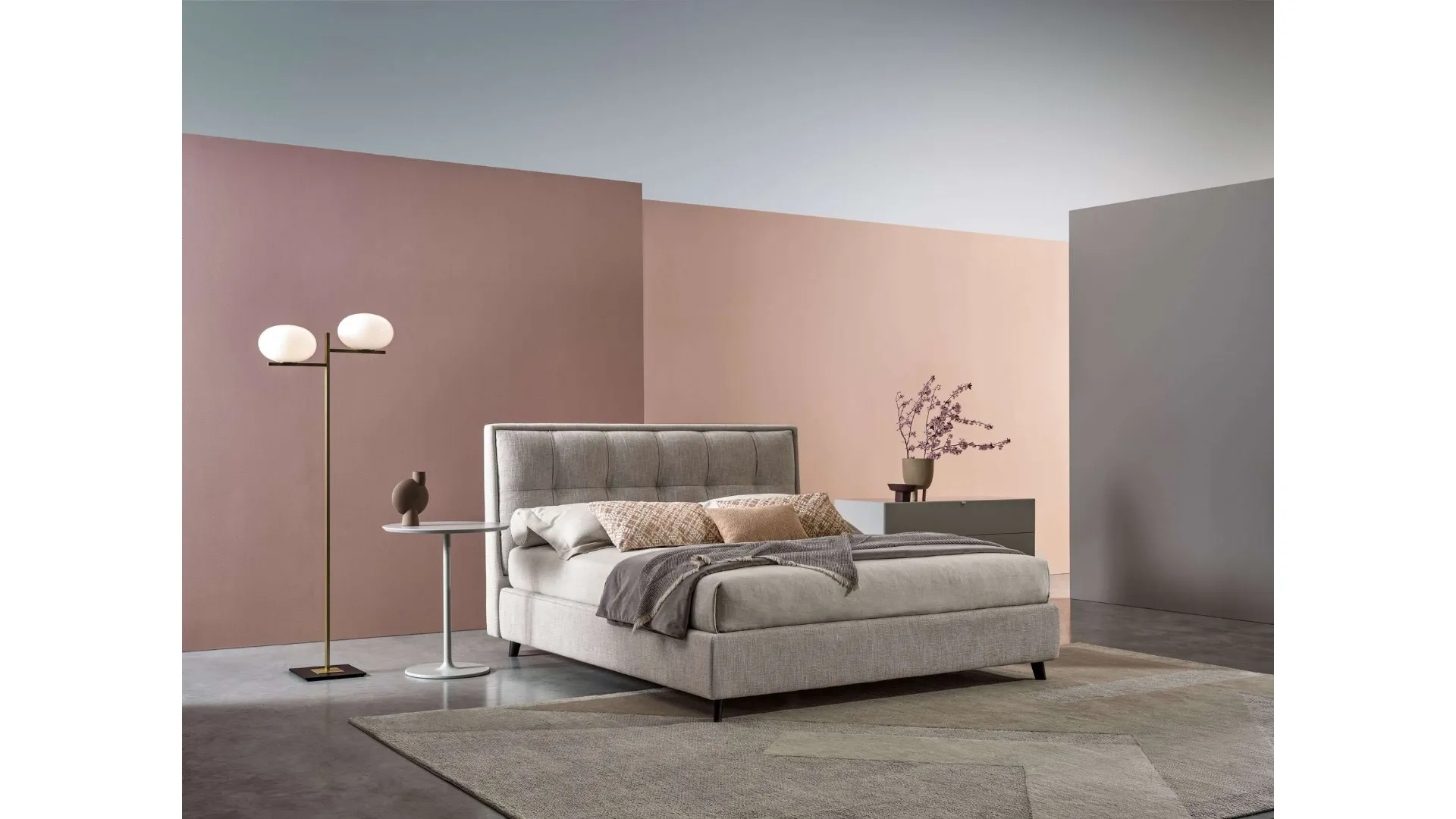 Letto matrimoniale con testiera Venus Lab di Twils