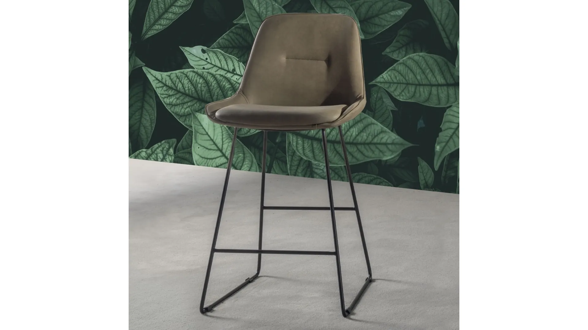 Sgabello Norway Stool a slitta di La Seggiola