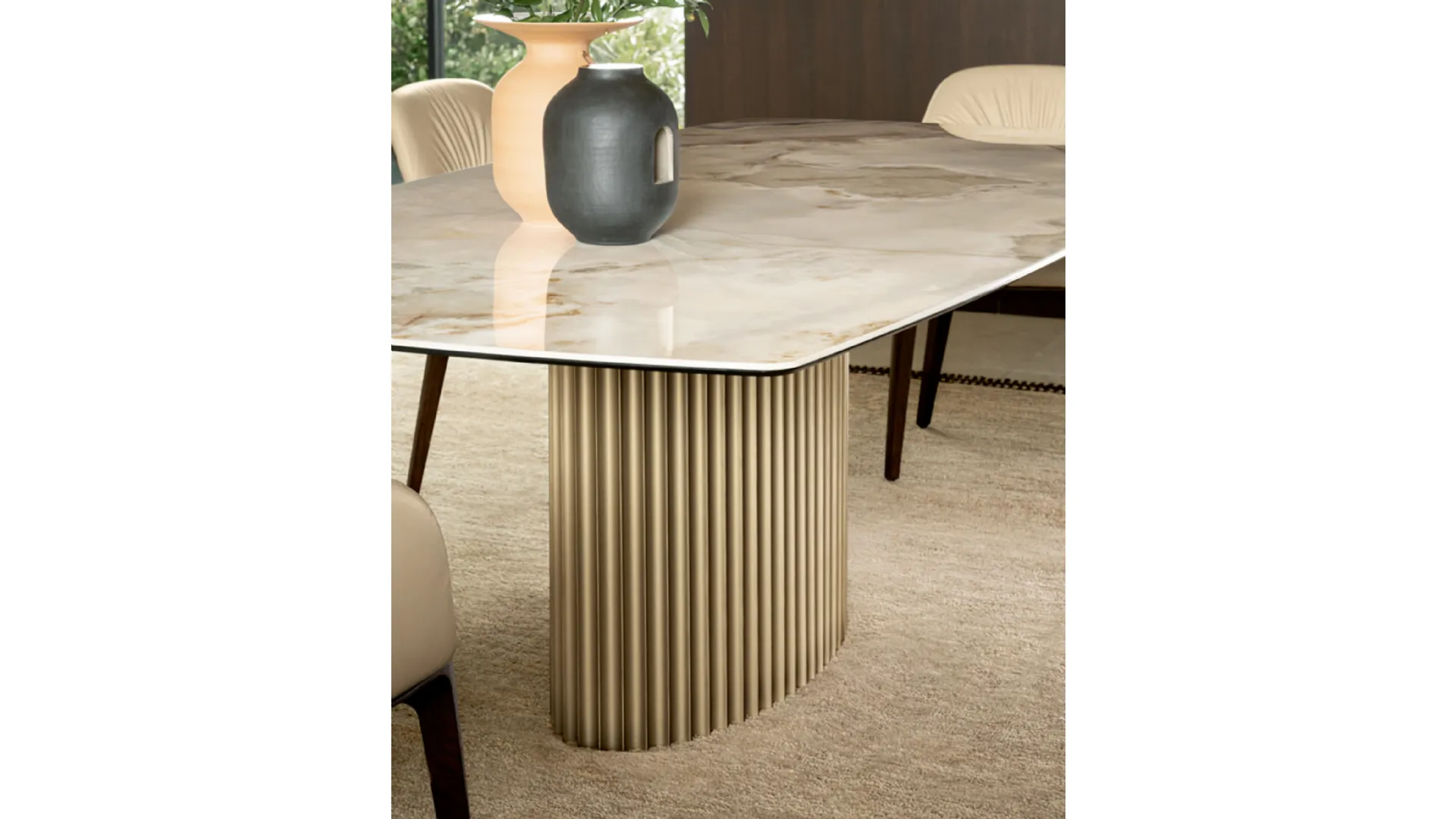 Tavolo Enea in ceramica di Riflessi