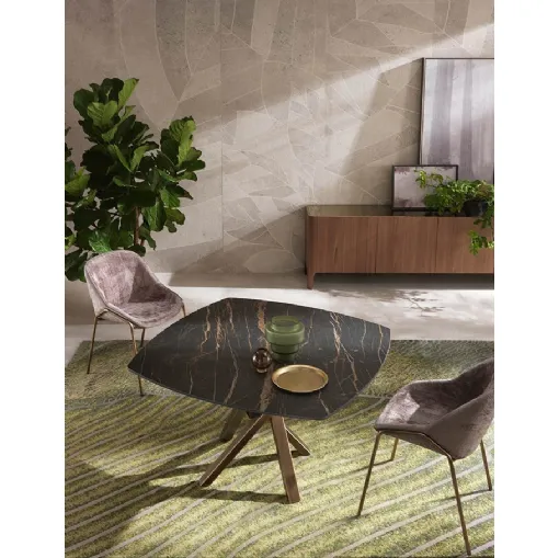 Tavolo allungabile Shangai Square con top in ceramica e base in alluminio verniciato di Riflessi