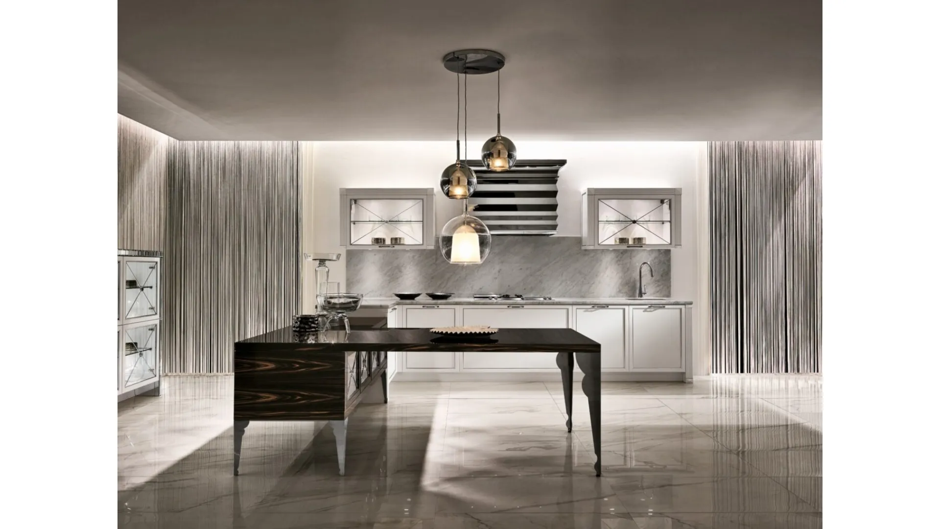 Cucina Classica con penisola Luxury Glam di Aster Cucine