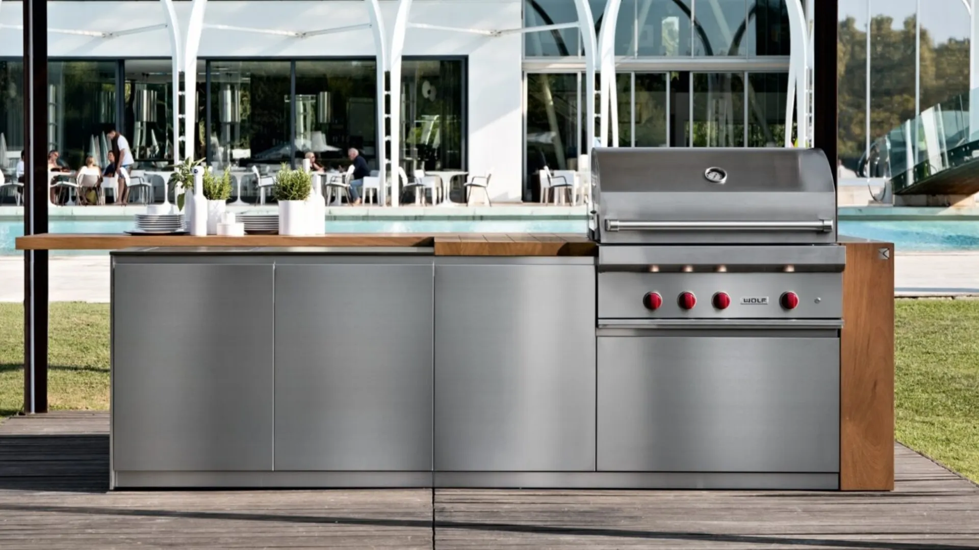 Cucina Design a isola Outdoor di Aster Cucine